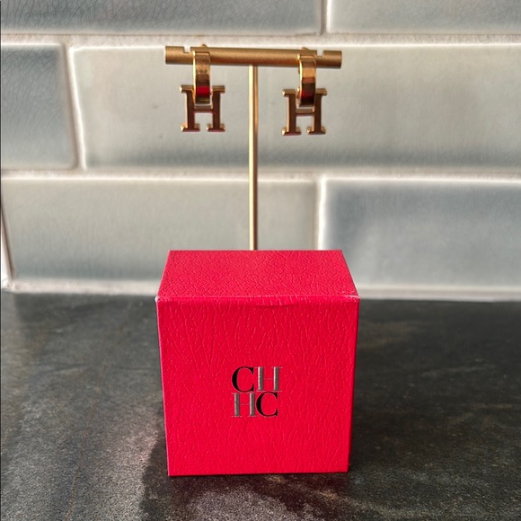 Carolina Herrera Gold tone CH Earrings - Picture 2 of 11